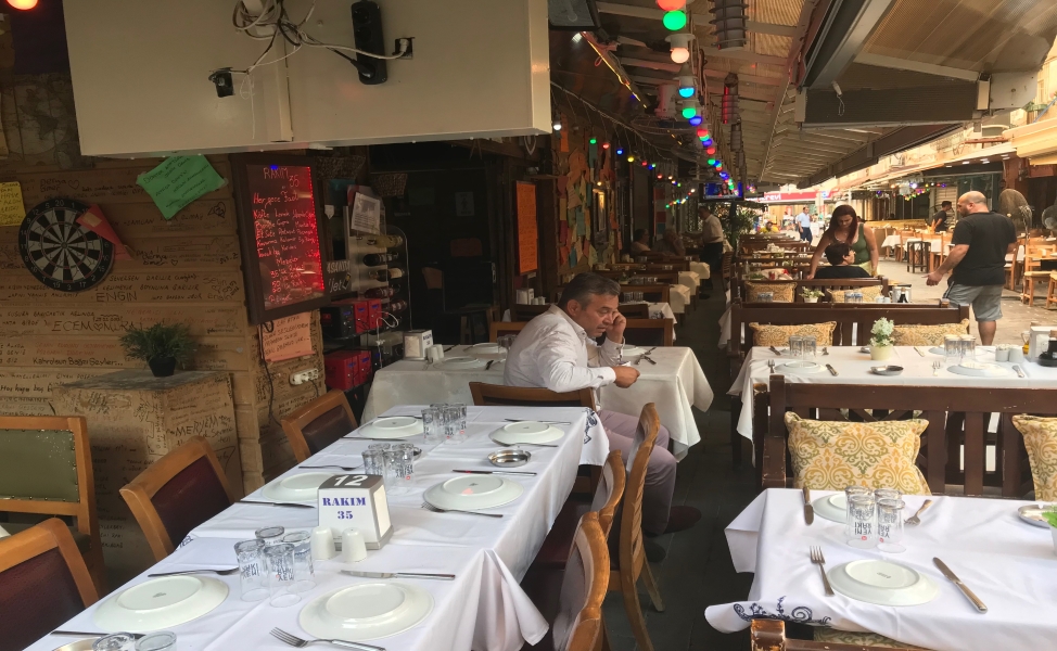 Alsancak Rakım 35 Meyhane Fasıllı akşam Yemeği