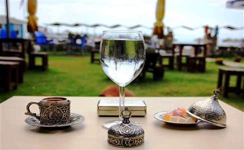 Gümüldür Mavi Deniz Otel Serpme Kahvaltı Keyfi