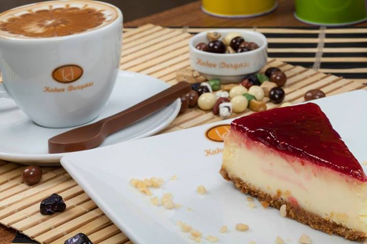 Kordon Kahve Deryası�nda İstediğiniz Çeşit Pasta ve Kahve Keyfi 16 TL