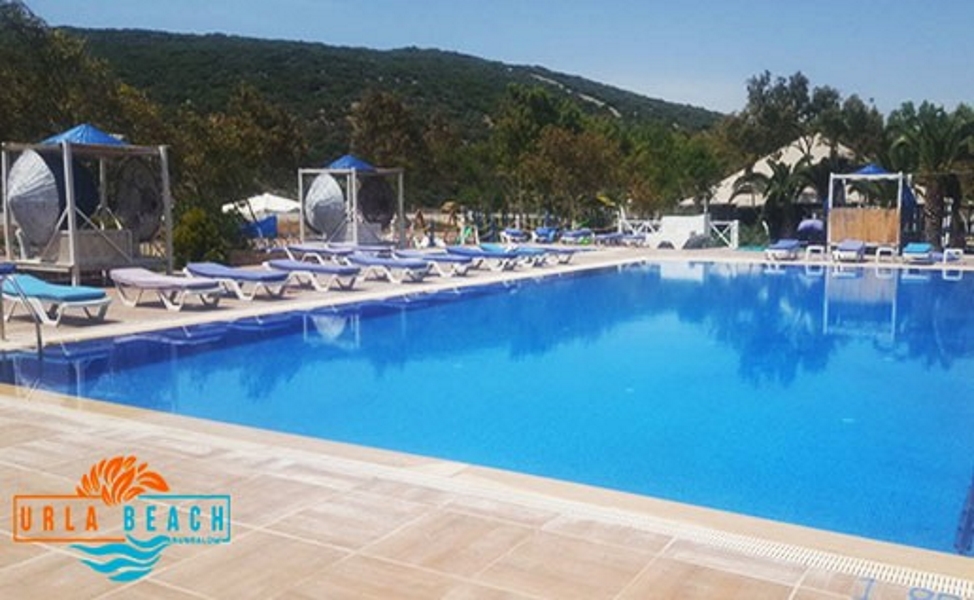 urla beach bungalow havuz ve serpme kahvaltı fırsatı